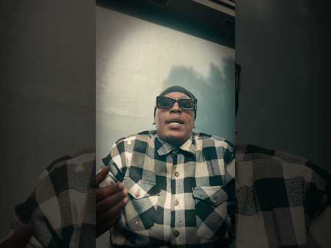 Thumbnail for the Mucho Birbo Ojitos Chinos biography short